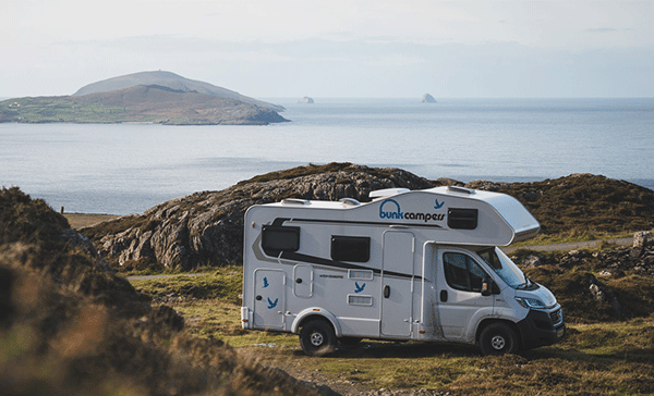 Camp & Cruise: Your Comfortable Home on Wheels
